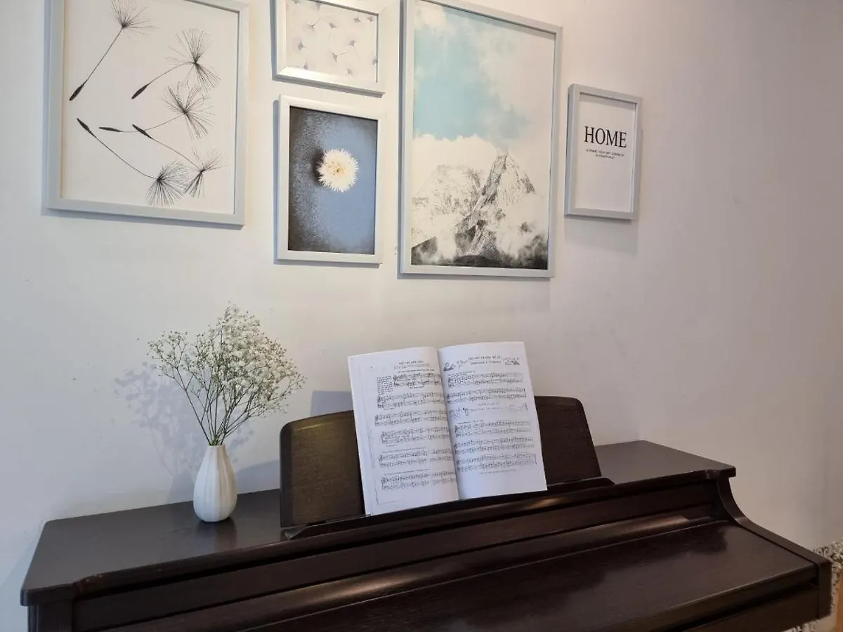 Delicate Serviced Apartment And Hotel Da Nang 3*,